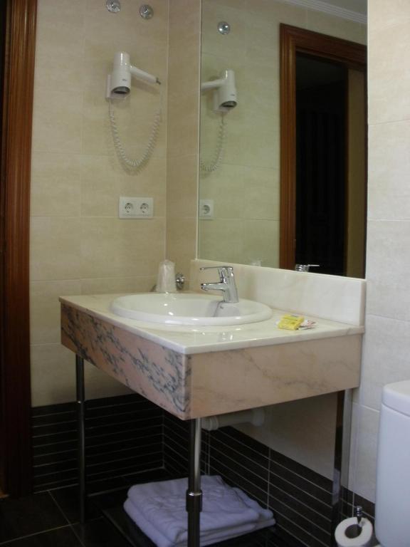 Hostal Virgen Del Villar Laguna de Duero Pokój zdjęcie