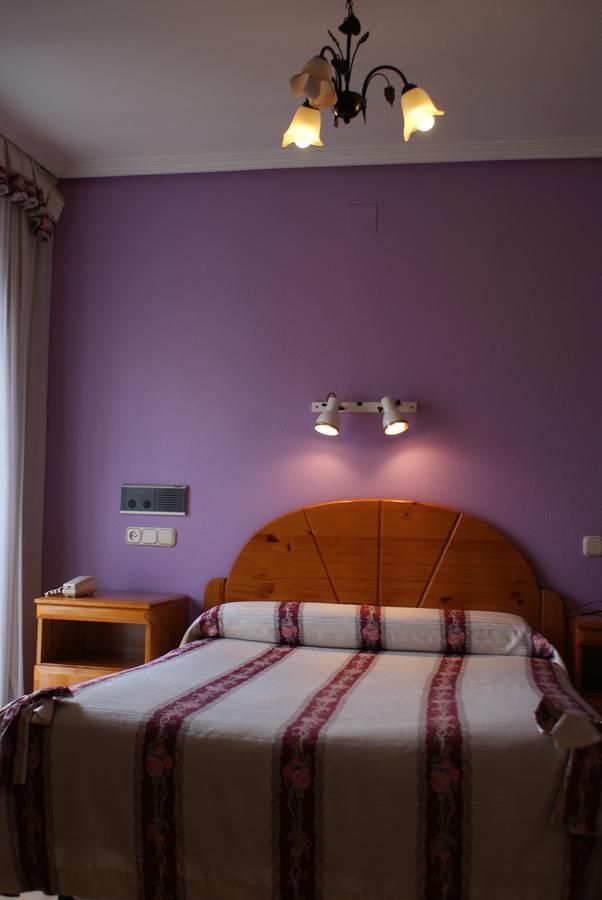Hostal Virgen Del Villar Laguna de Duero Zewnętrze zdjęcie