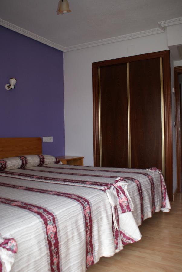 Hostal Virgen Del Villar Laguna de Duero Zewnętrze zdjęcie