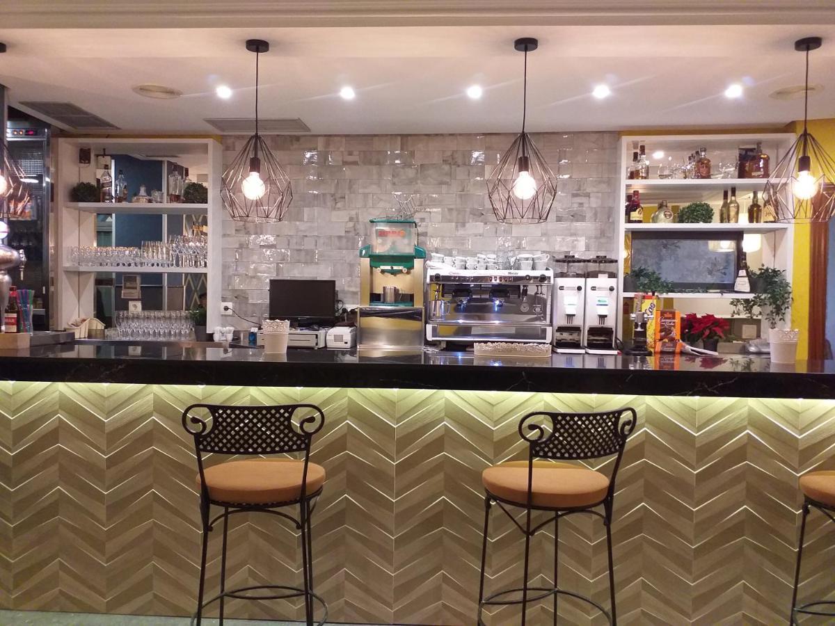 Hostal Virgen Del Villar Laguna de Duero Zewnętrze zdjęcie